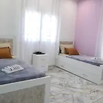 Golden View Apartment