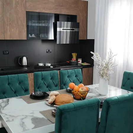 Apartment Golden View *