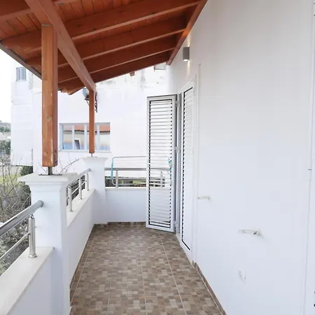 Golden View Apartment Rrushkull (Durres)